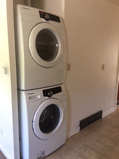 790 30th Street - Photo 3 of 16