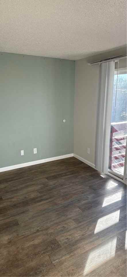 166 Northeast 8th Street - Photo 5 of 8