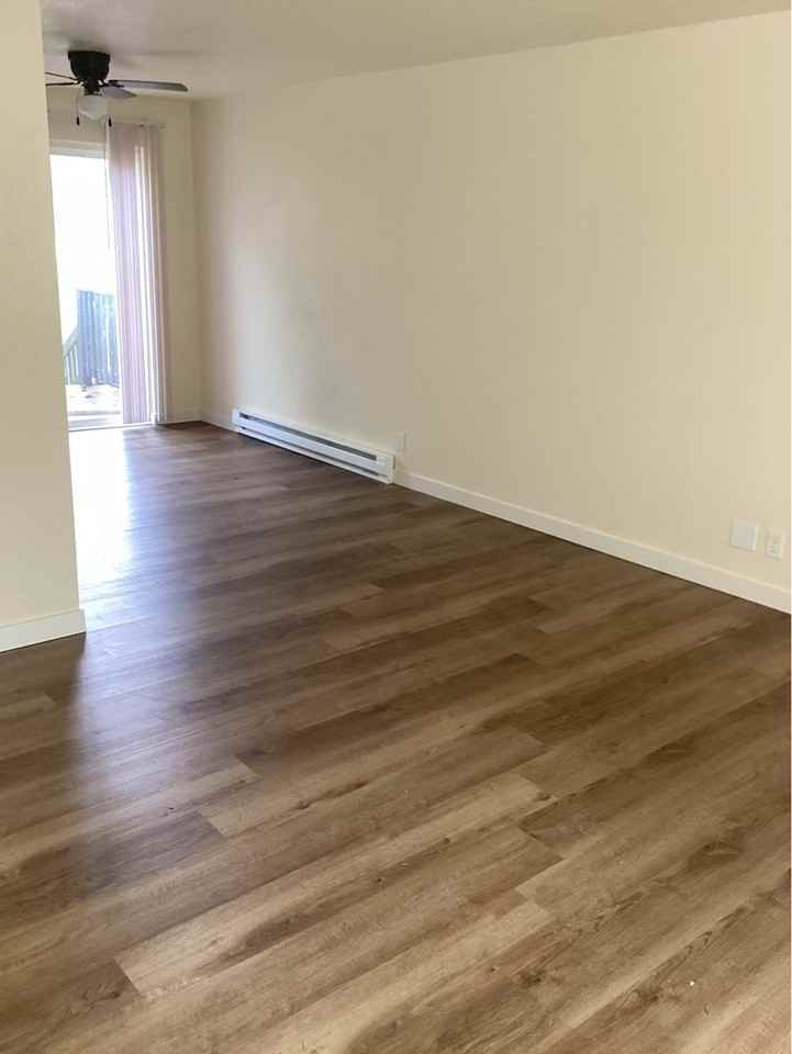 847 Southeast East Slope Road - Photo 3 of 17