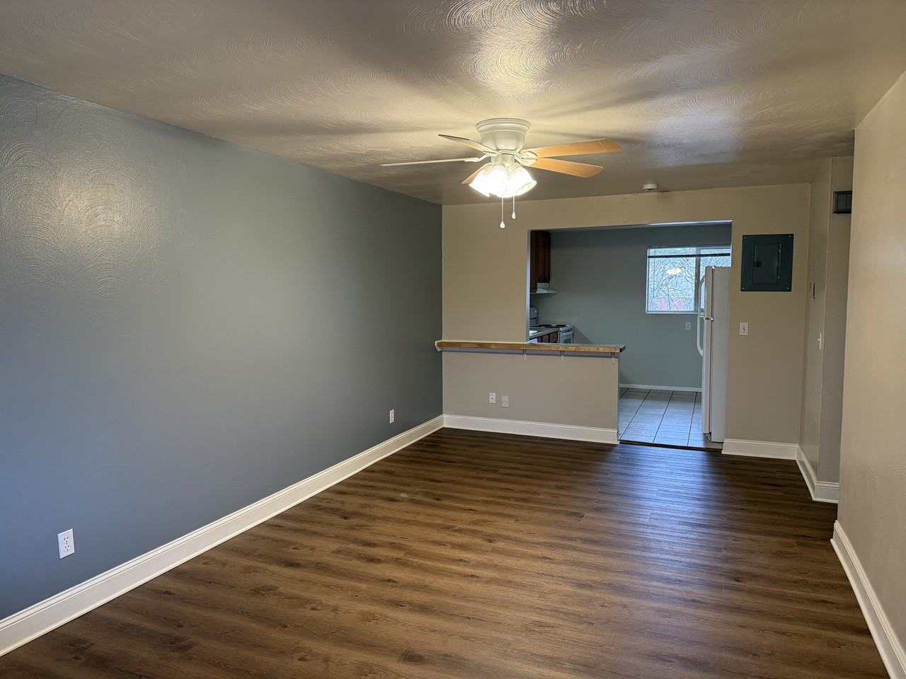 Cedar Square - Photo 7 of 12