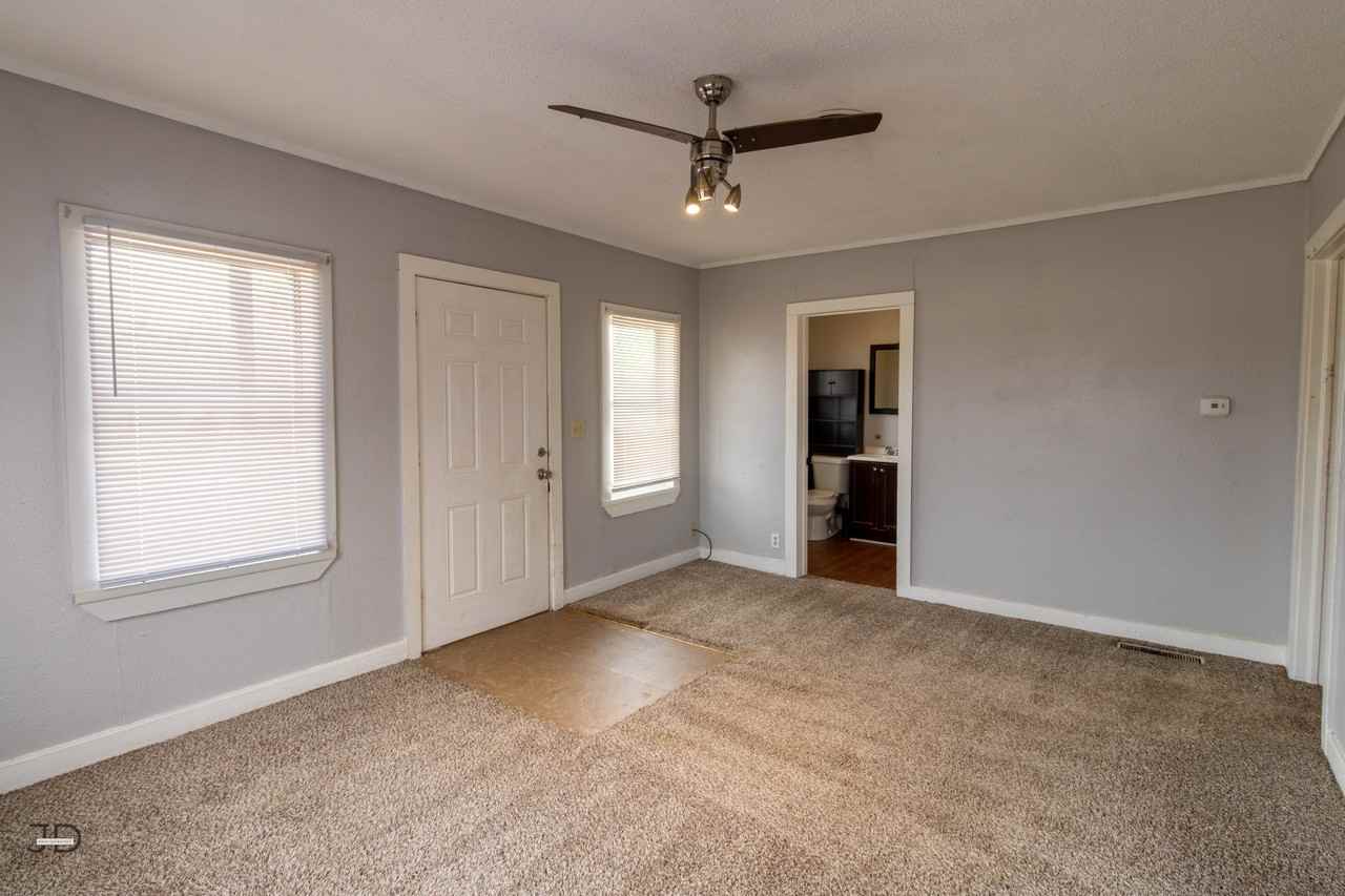 4709 Coronado Avenue - Photo 5 of 16