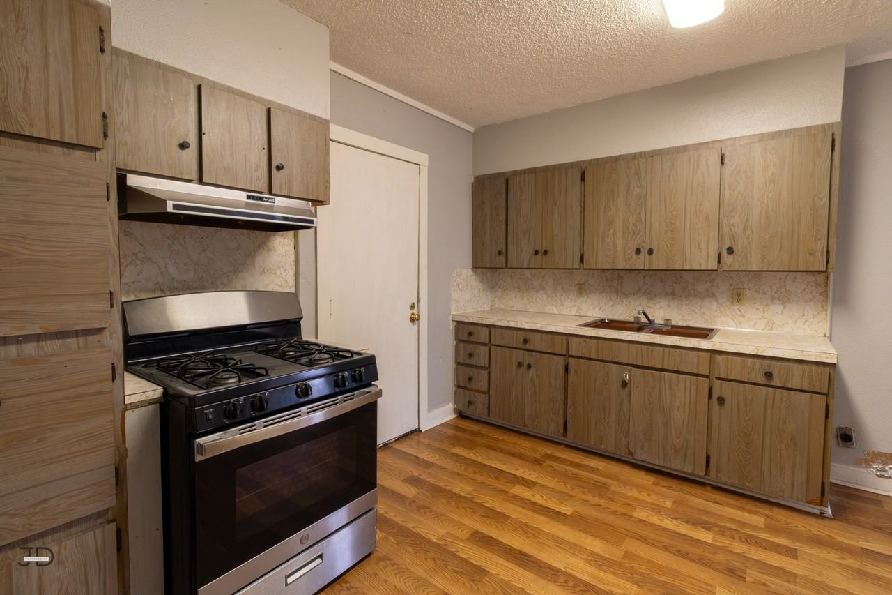 4709 Coronado Avenue - Photo 7 of 16