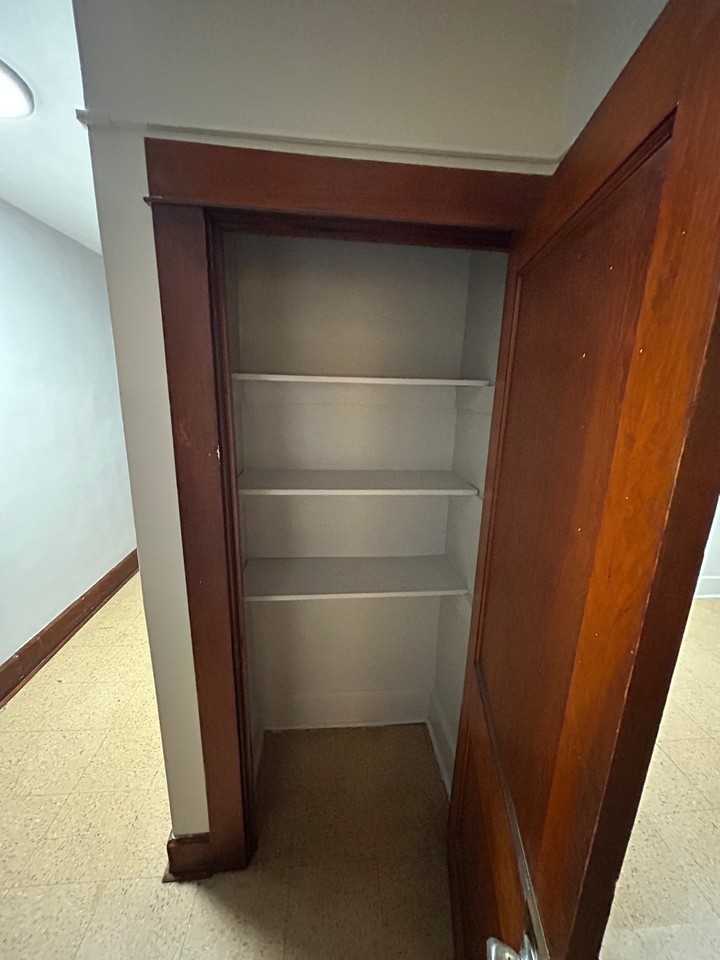 116 Maywood Dr 5 - Photo 5 of 9