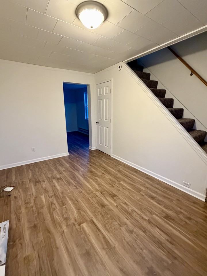 108 N Carpenter St #108 - Photo 2 of 9