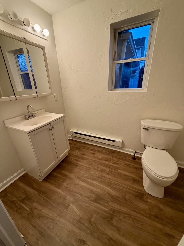108 N Carpenter St #108 - Photo 5 of 9