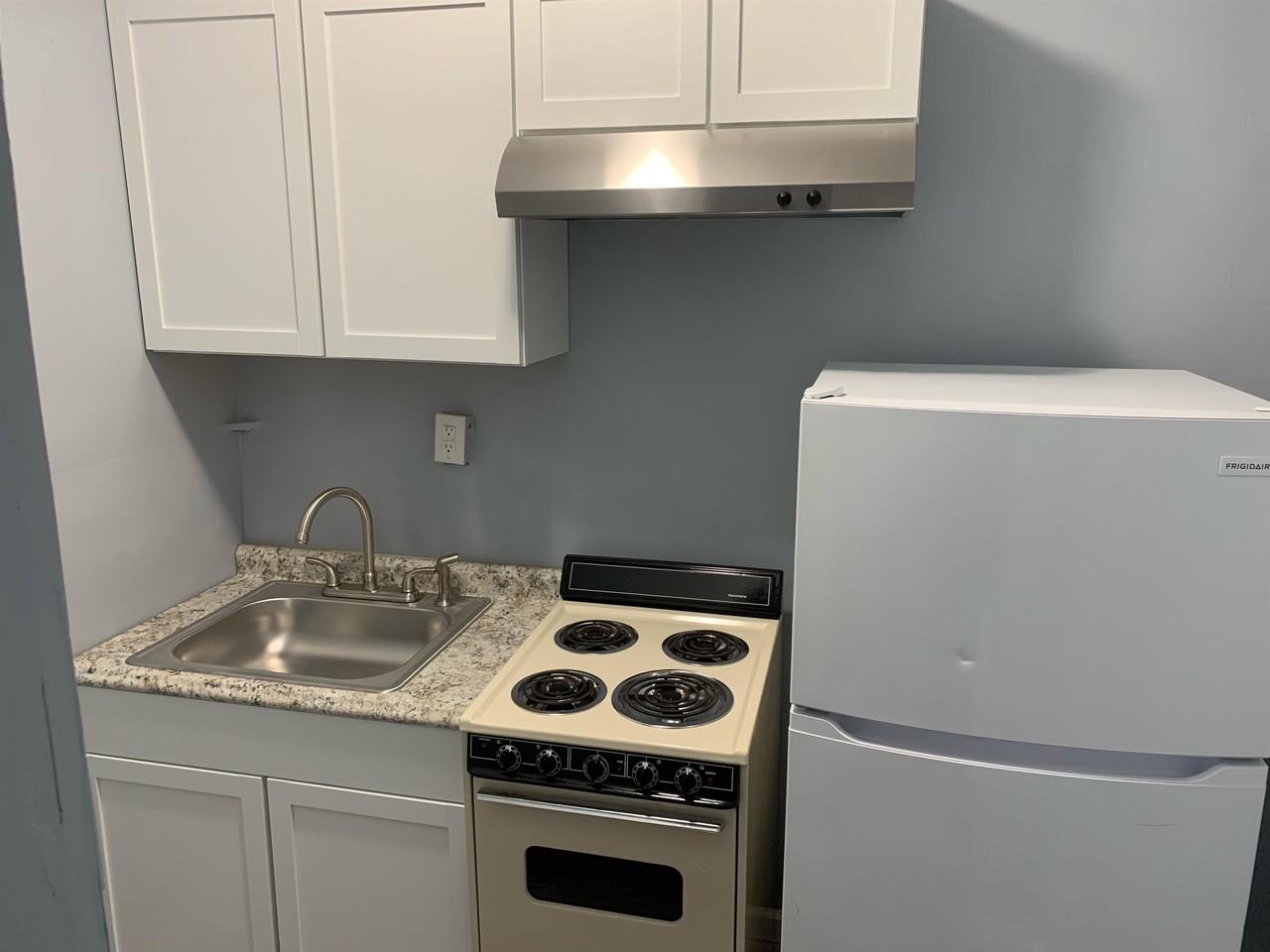 9982 South Broadway Street - Photo 2 of 5