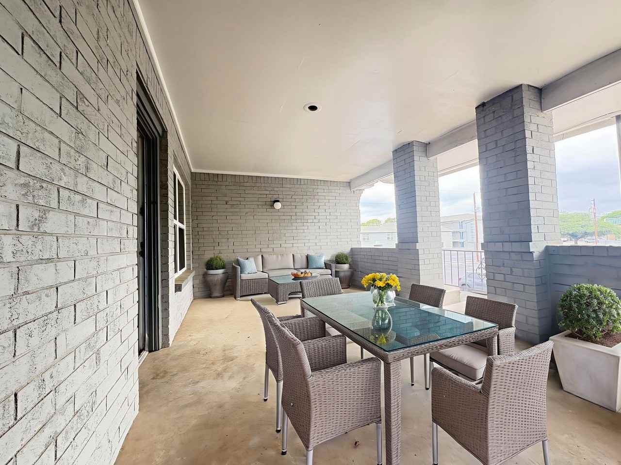 Abbey Road - Photo 7 of 50