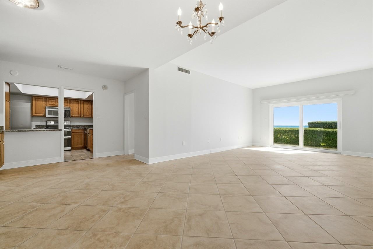 615 Bayshore Dr #102 - Photo 5 of 42