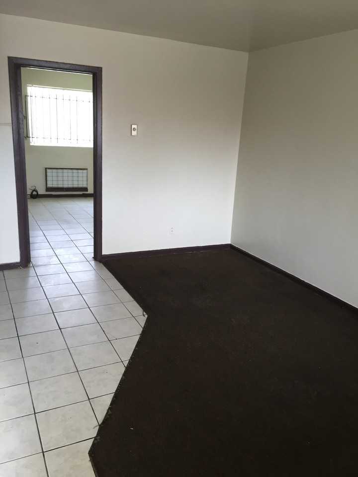 10201 Plymouth Rd - Photo 4 of 11