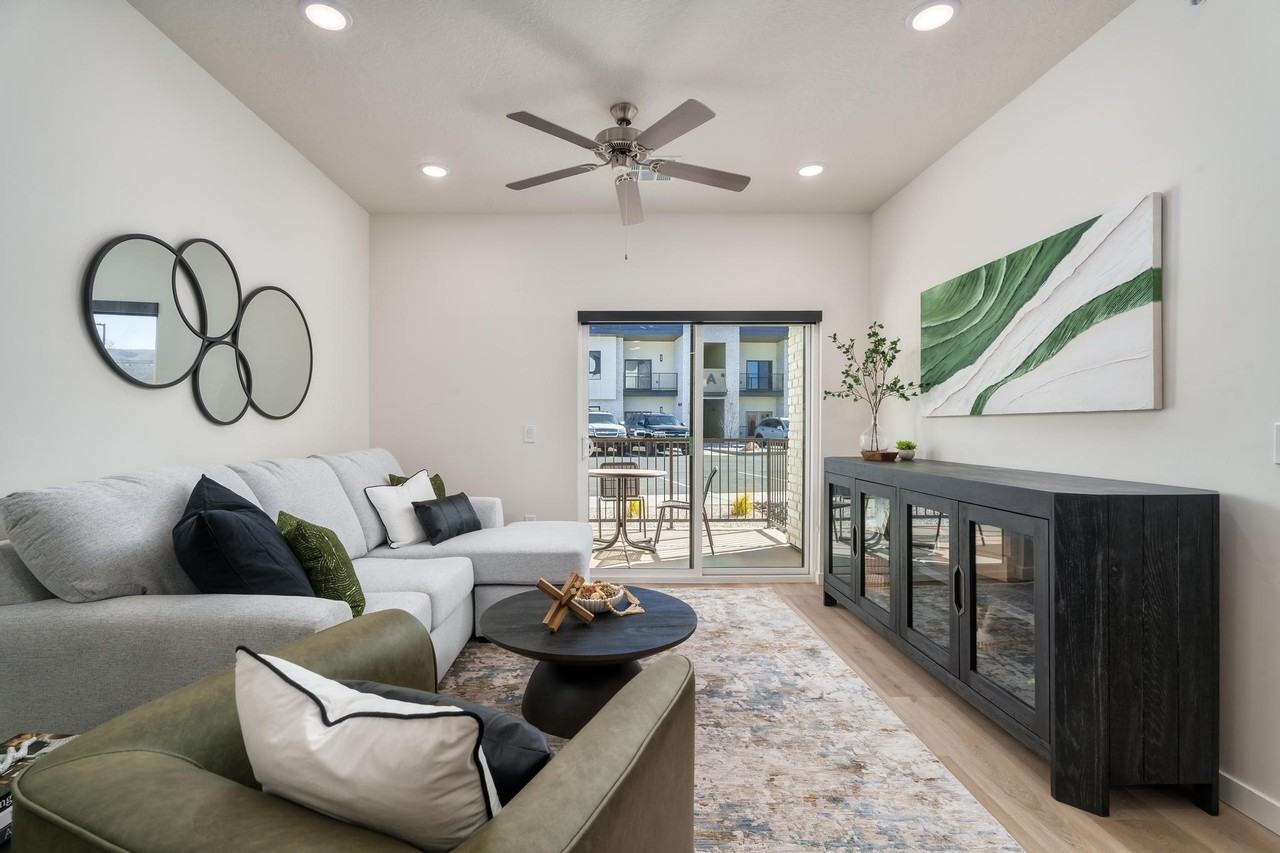 Mountain View Apartments - Photo 3 of 50