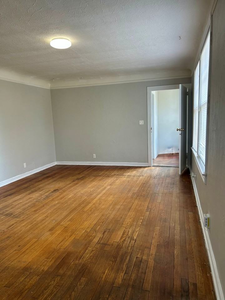 1215 Willow Branch Avenue - Photo 6 of 24