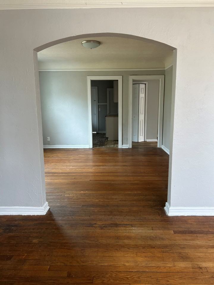 1215 Willow Branch Avenue - Photo 7 of 24