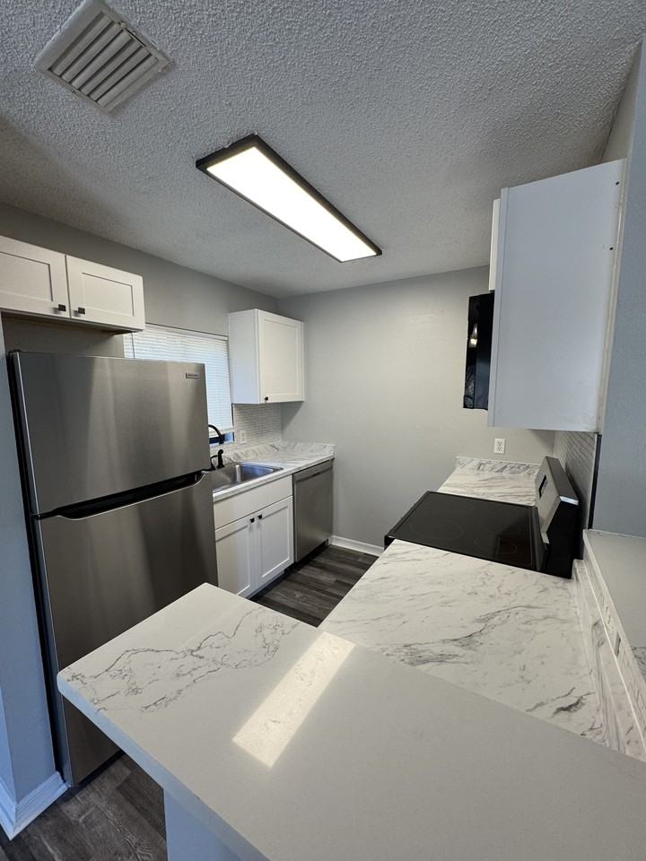 4225 Jason Road - Photo 7 of 13