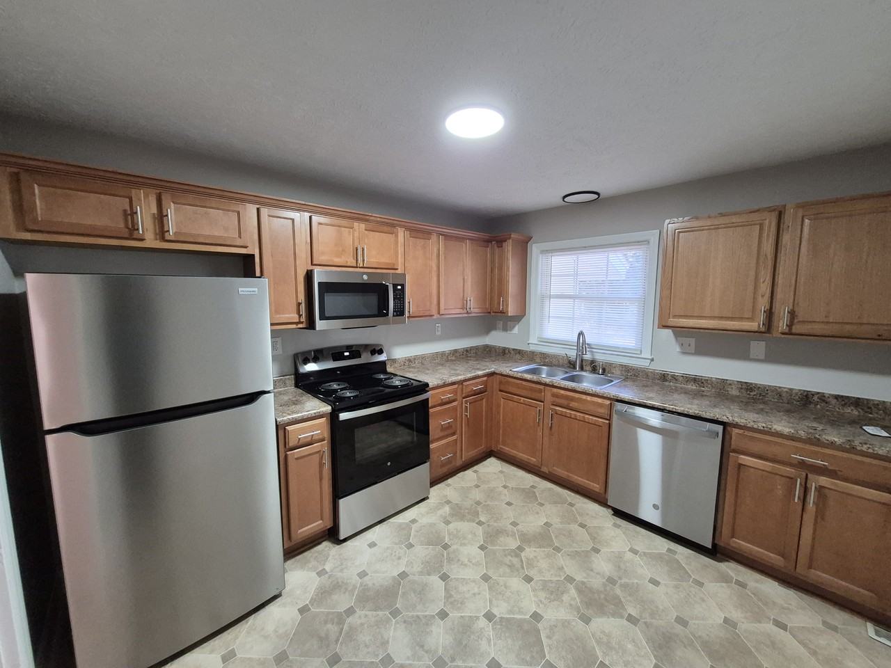 1120 Wellons Dr #1 - Photo 5 of 20