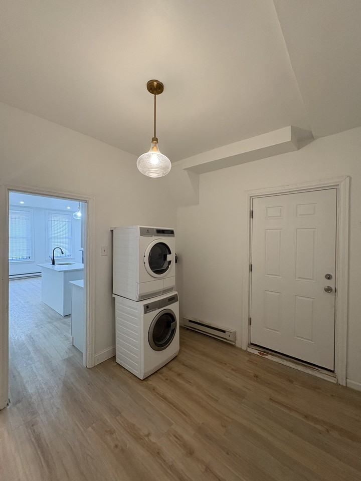 2423 N Park Ave #1 - Photo 6 of 20