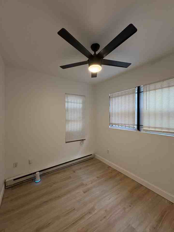 2423 N Park Ave #1 - Photo 7 of 20