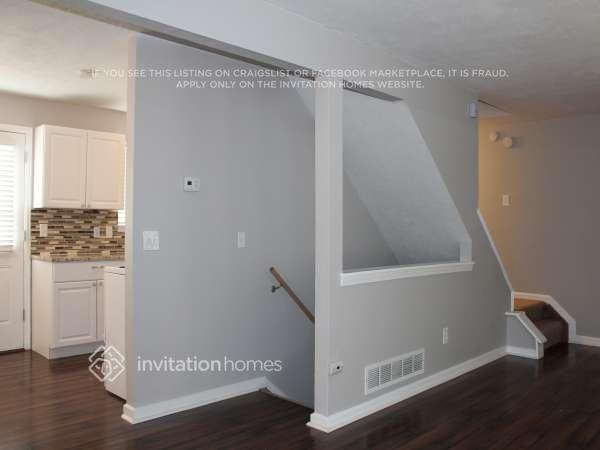 4744 S Salida St - Photo 3 of 14