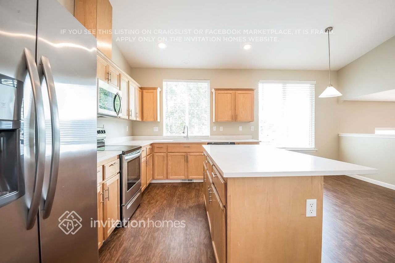 19817 15th Ave E - Photo 6 of 18