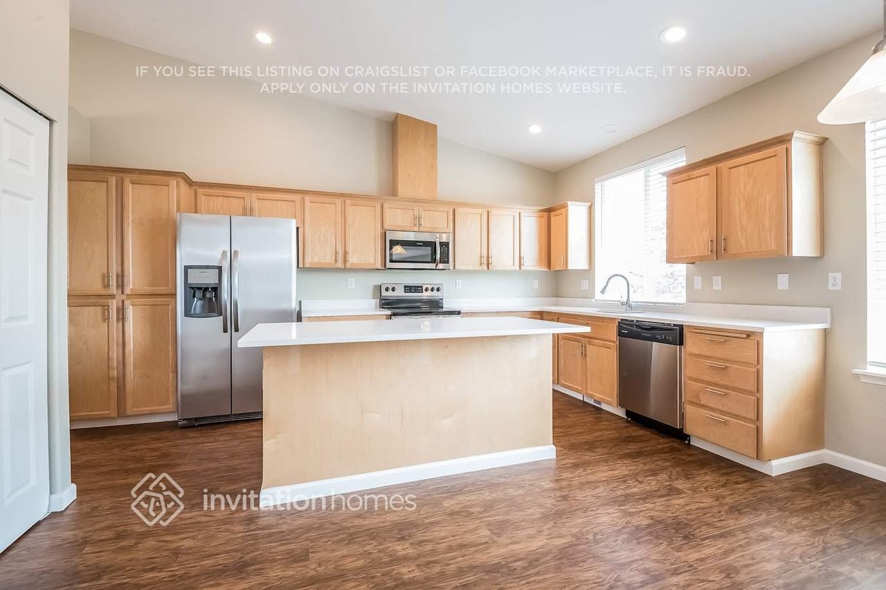 19817 15th Ave E - Photo 7 of 18