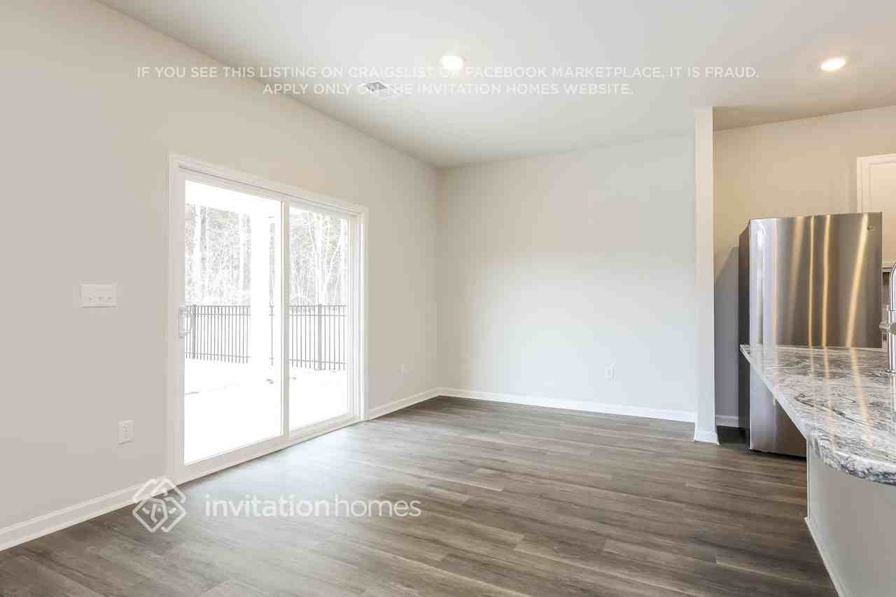 3968 Zepelin Way - Photo 5 of 18