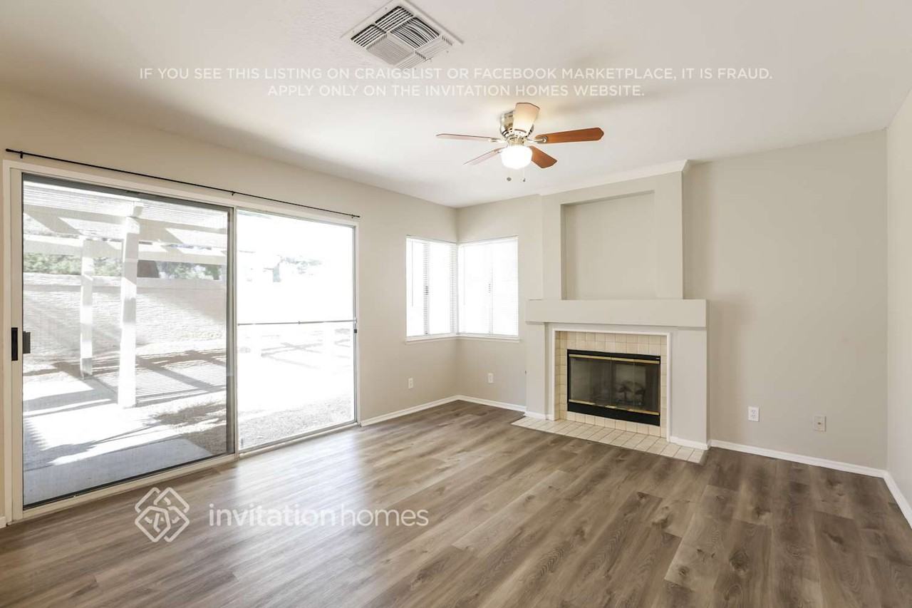 3053 Reef View St - Photo 4 of 16