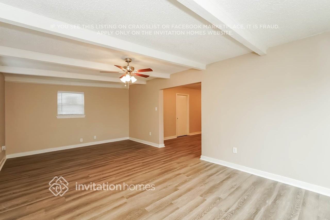 1231 Rutherford Dr - Photo 4 of 17