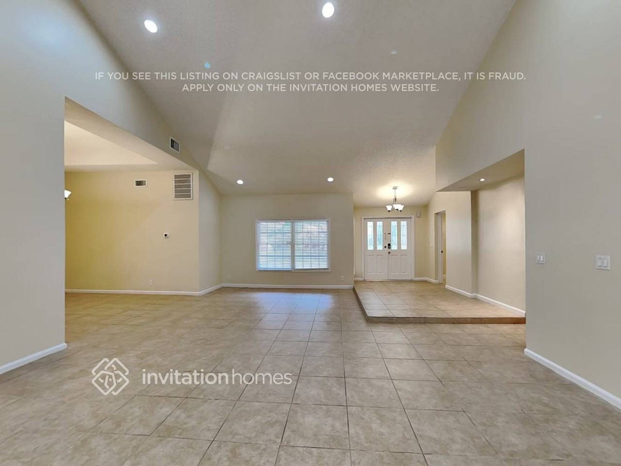 5111 Nw 81st Ter - Photo 3 of 20