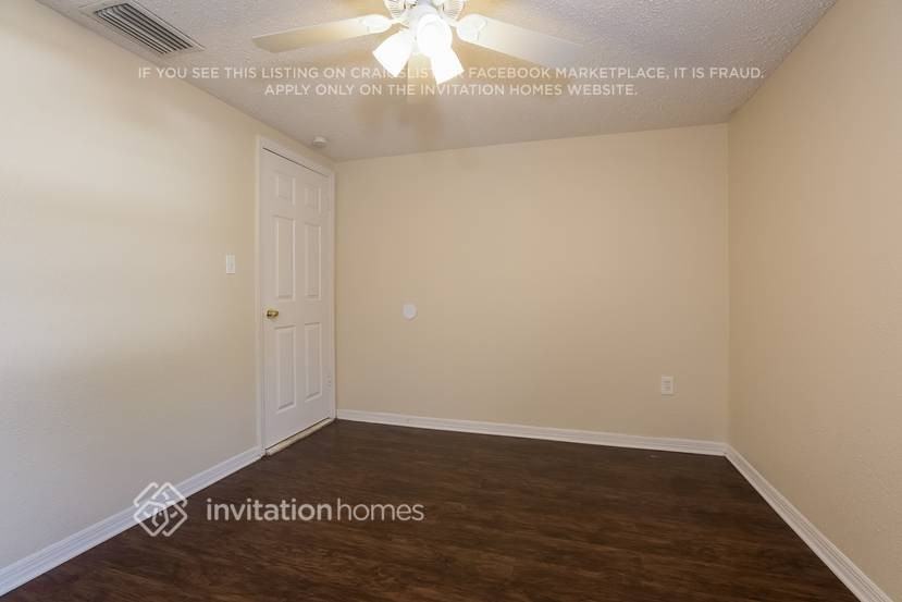 11811 Roselawn Ave - Photo 7 of 14