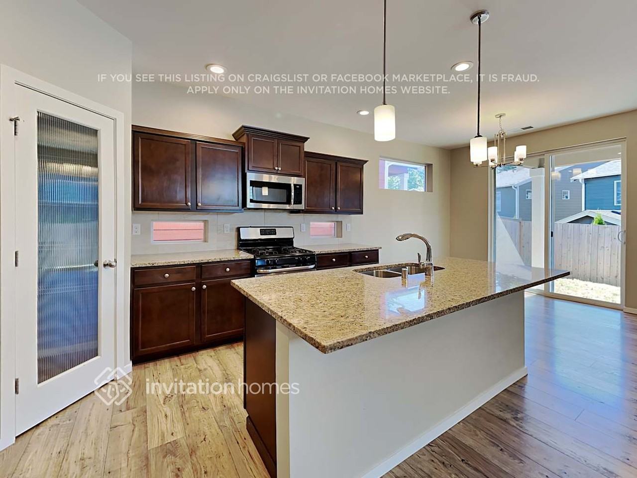 7820 161st St E - Photo 7 of 21