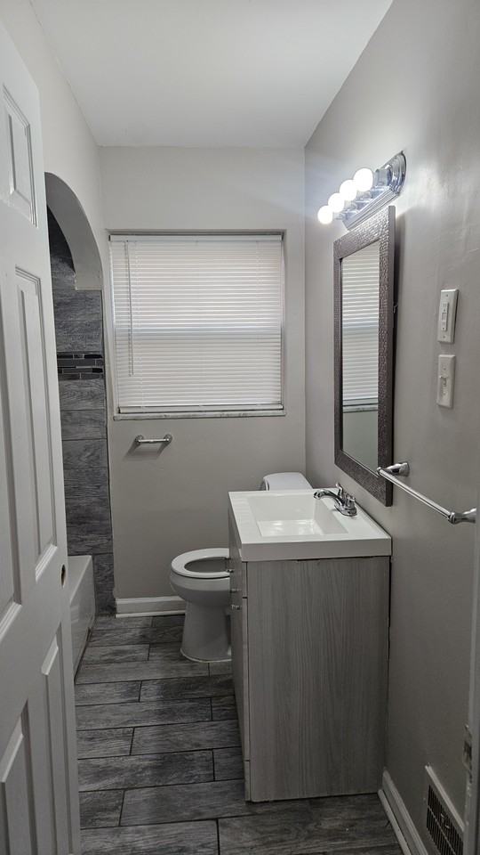 19466 Saint Marys St #1 - Photo 3 of 4