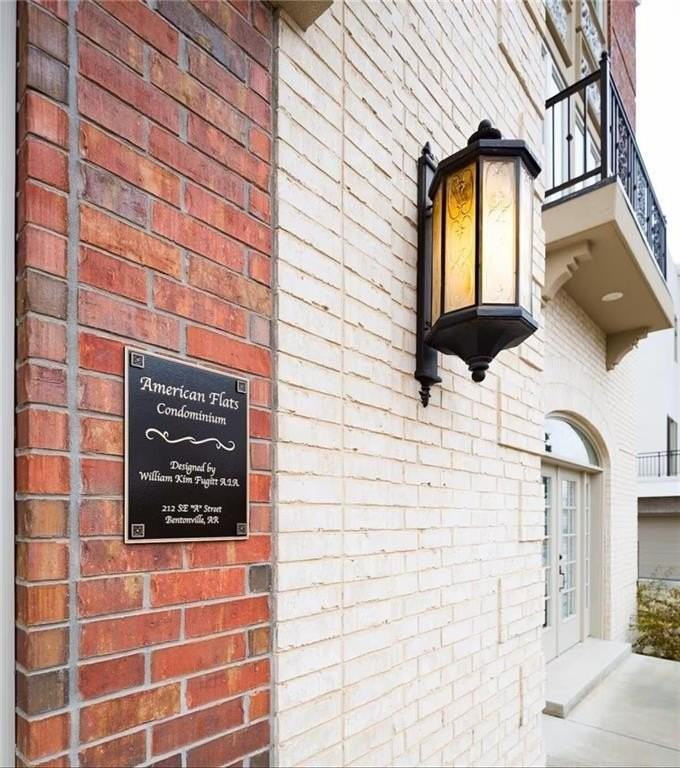 212  SE A  ST Unit #13 #13 - Photo 2 of 33