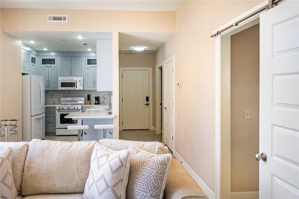 212  SE A  ST Unit #13 #13 - Photo 6 of 33