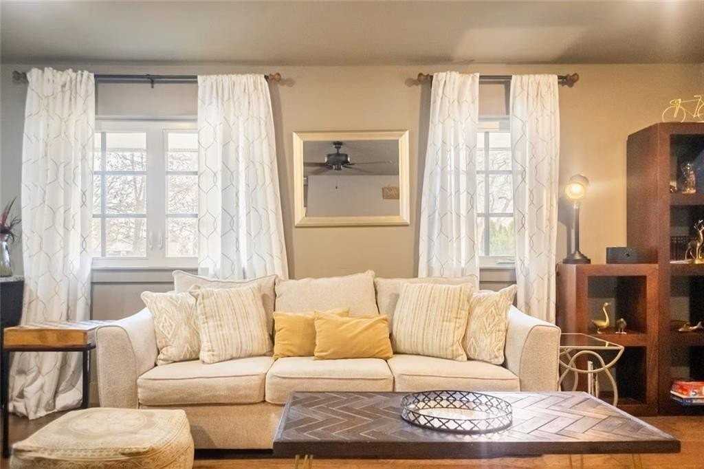 301 Nw F St - Photo 5 of 24