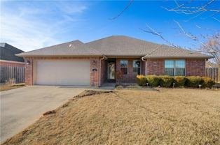 402 Sw Arch St - Photo 1 of 1