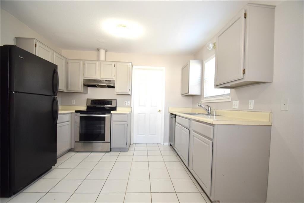 2510 Se 4th St - Photo 4 of 17