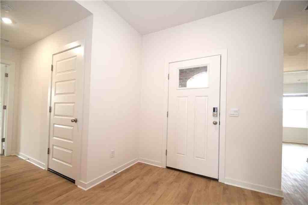 373 Florida Ave - Photo 2 of 27