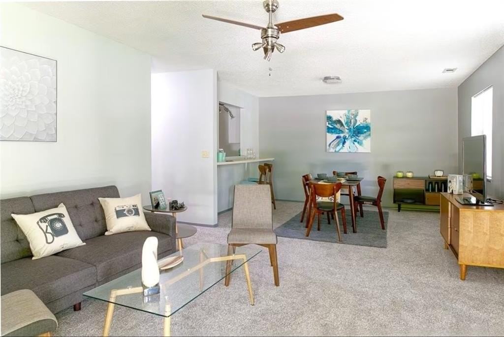 106 Nw Park St #A - Photo 3 of 18