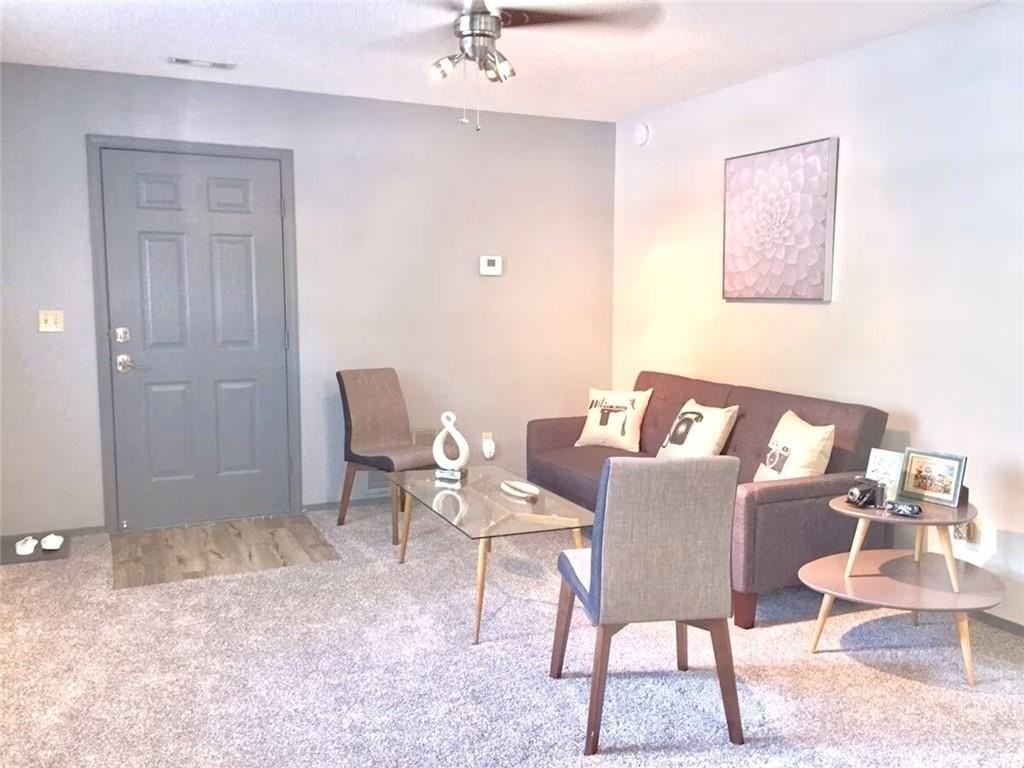 106 Nw Park St #A - Photo 4 of 18