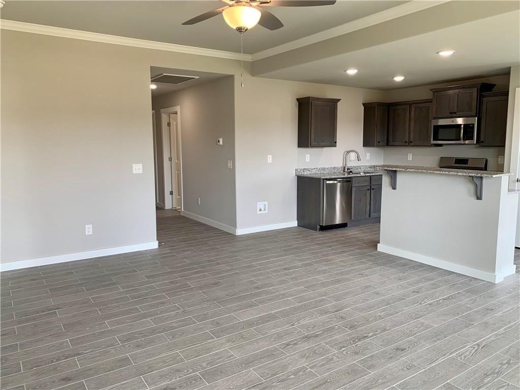 443 Rama St - Photo 5 of 20