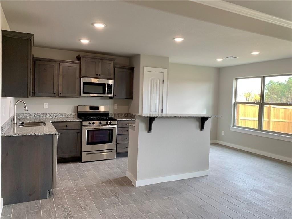 443 Rama St - Photo 6 of 20