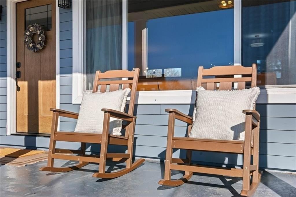 15564 Prairie View Rd - Photo 6 of 35