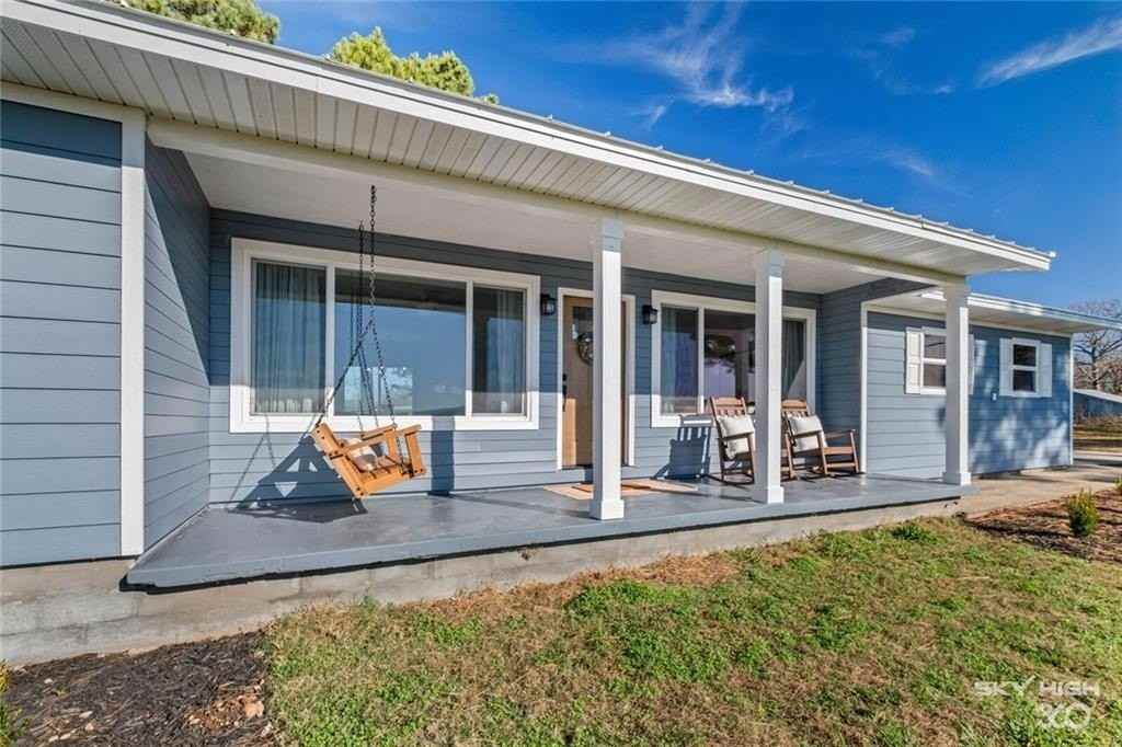 15564 Prairie View Rd - Photo 7 of 35