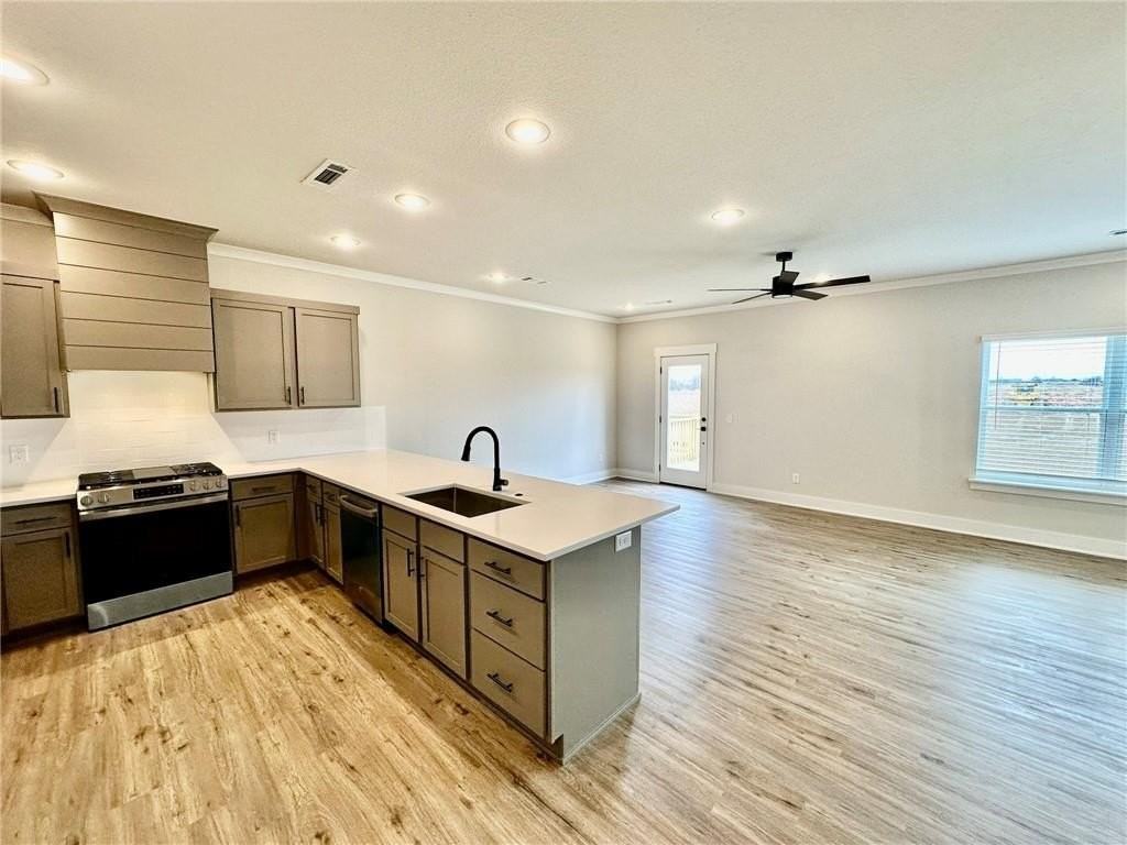 2805 Sw Hampshire Ave - Photo 4 of 22