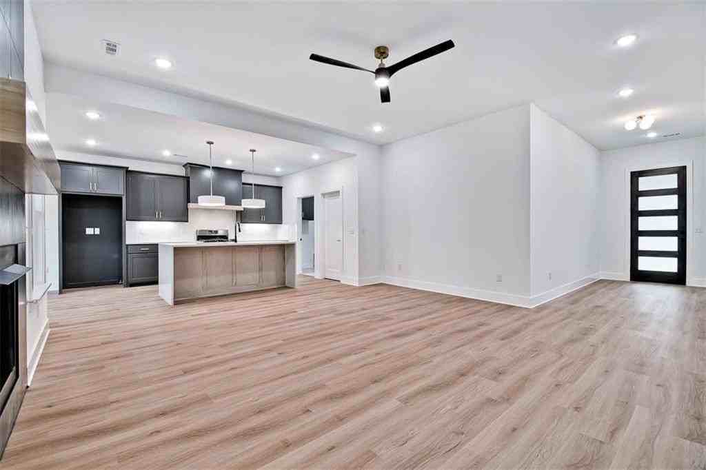 1 Hemel Ln - Photo 3 of 18