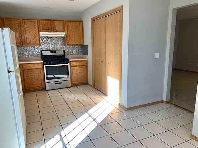 2324 Harry St - Photo 4 of 10