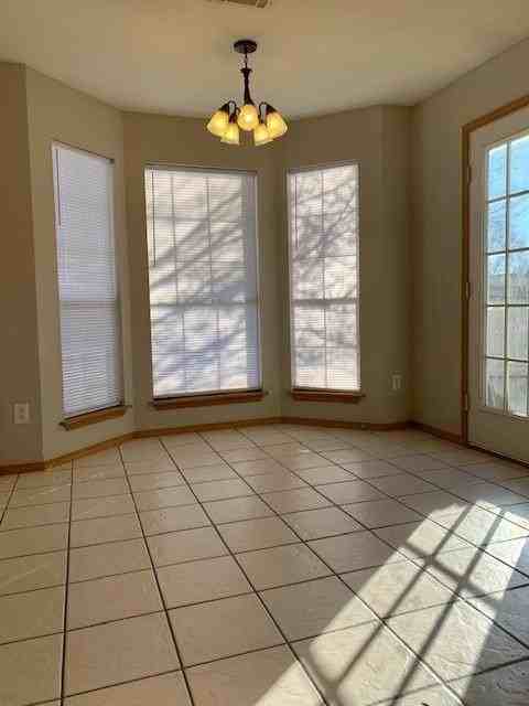 2324 Harry St - Photo 5 of 10