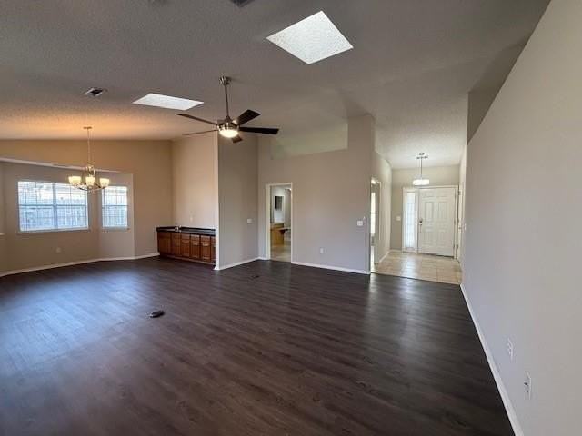 802 N 37th St - Photo 3 of 19