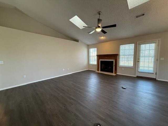 802 N 37th St - Photo 4 of 19