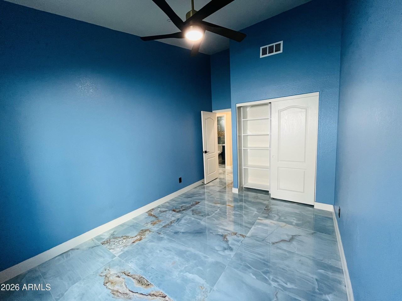 8709 E Gail Rd - Photo 6 of 19