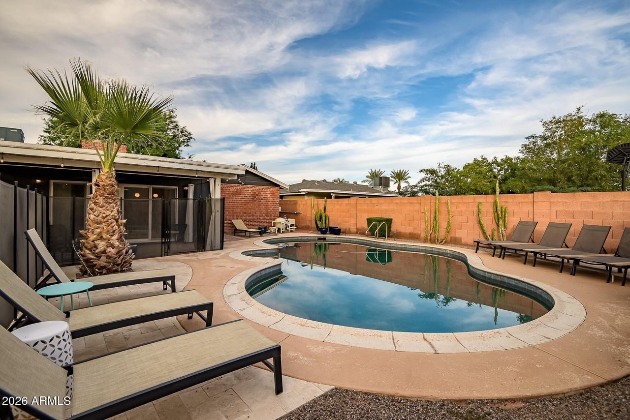 7243 E Virginia Ave - Photo 6 of 50